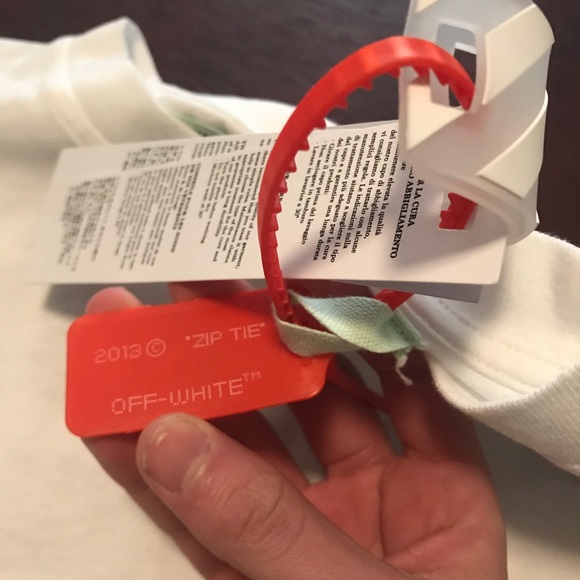 DEADTOCK OFF WHITE TEE!!!! - Picture 3 of 8